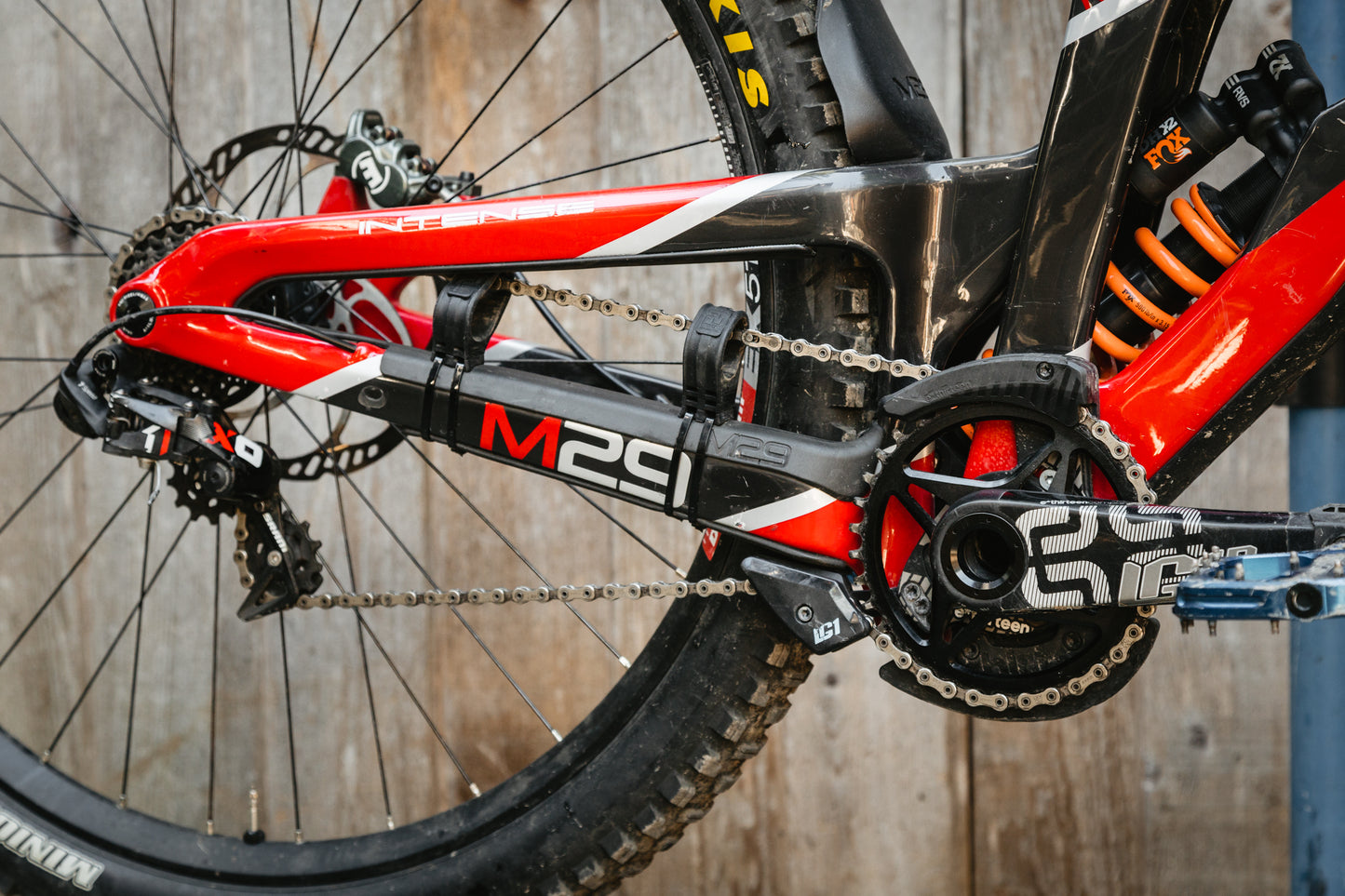 STFU DH-07 - 7spd DH Bikes