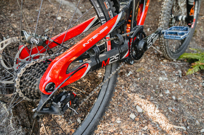 STFU DH-07 - 7spd DH Bikes